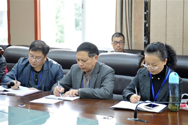 棠外召开全校安全工作专题会议