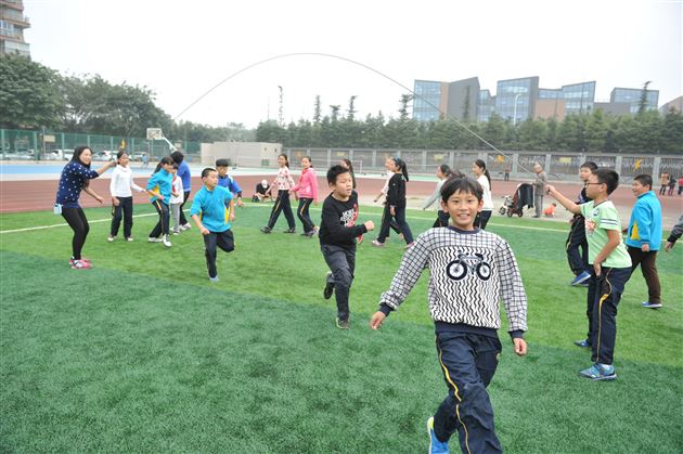 棠外附小第十二届冬季集体项目趣味运动会圆满落幕