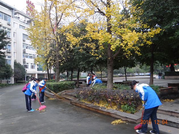 劳动创造美——记棠外初2015级14班校内社会实践活动