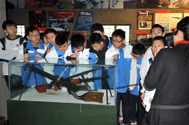 铭记历史，开创未来——记棠外初2014级建川博物馆社会实践活动