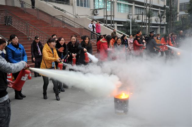 火灾无情，防救有道——棠外开展消防安全培训