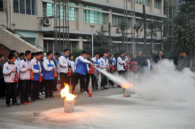 火灾无情，防救有道——棠外开展消防安全培训