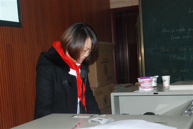 牙牙乐，身体健康精神好——记棠外附小三年级家长义工课堂