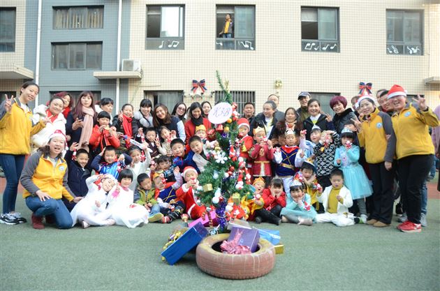 We Wish You A Merry Christmas（圣诞快乐）——记棠外实验幼稚园圣诞节活动
