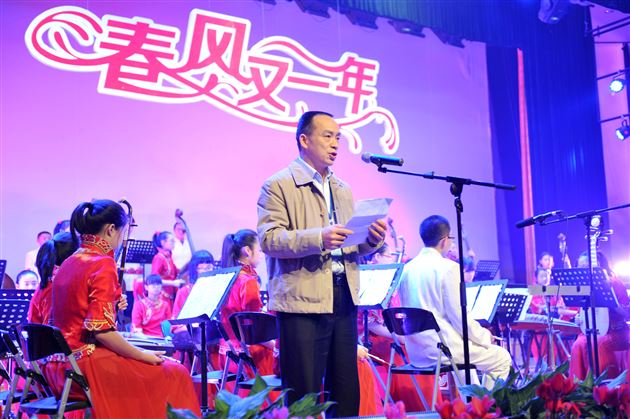 燕舞莺歌喜迎新年 桃欢李笑春满校园——棠外2015年校园艺术节展演暨2016年新年文艺联欢晚会隆重举行