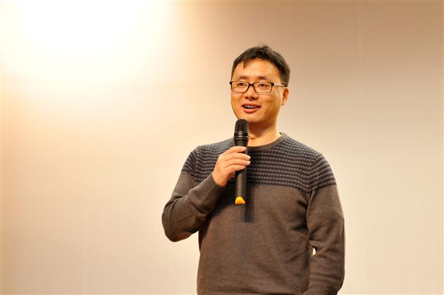 美国耶鲁大学教授、青年数学家漆游回母校传经送宝