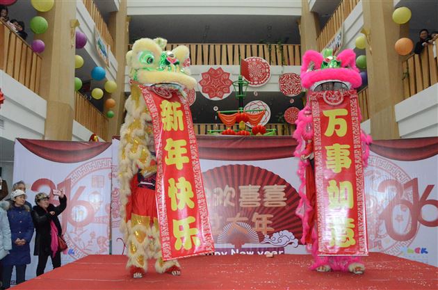 开开心心逛庙会，欢欢喜喜过新年——棠外实验幼稚园开展第二届新年庙会活动