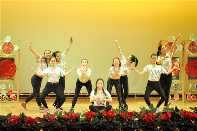 羊随新风辞旧岁 猴节正气报新春——棠外隆重举行2016年教职工迎新春联欢会