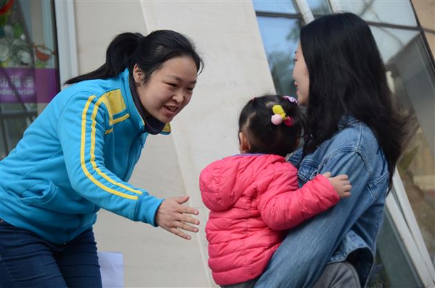 第一次亲密接触——记棠外实验幼稚园2016春季新生报到暨新生家长会