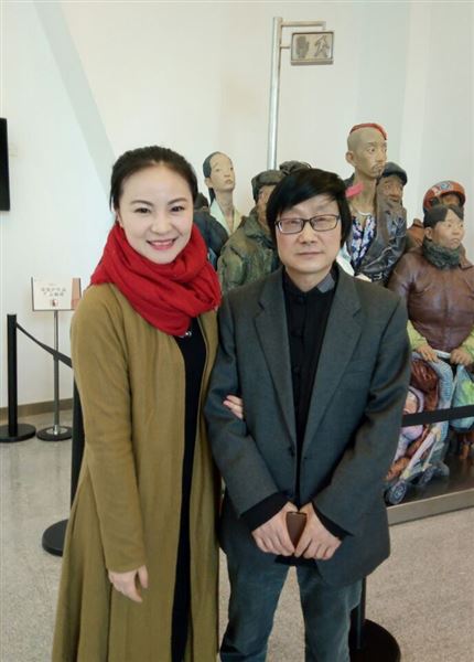 与四川美协主席梁时民合影