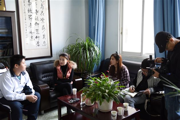 做谦谦君子，树少年榜样——四川省美德少年寻访活动走进棠外