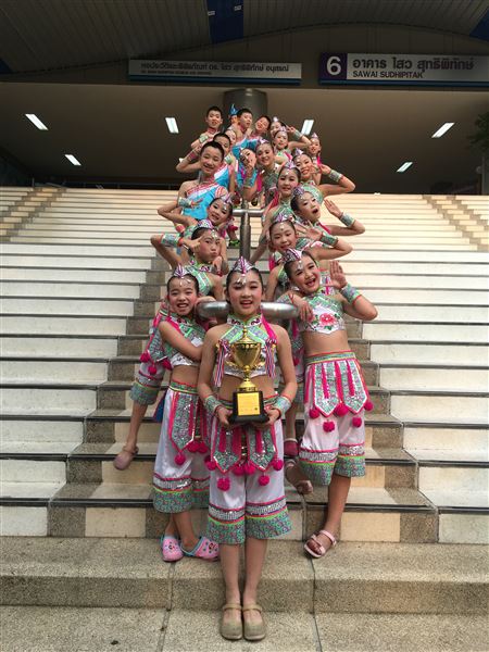 棠外附小“Sun Flower”舞蹈团获IDSU国际学生运动舞蹈大赛金奖