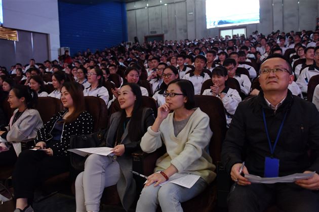 “相约春天·唱响校园”—— 棠外举行2016班级合唱比赛