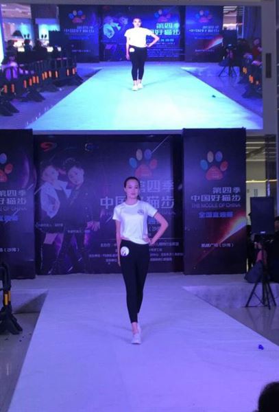 喜报：棠外啦啦操班参加全国少儿模特大赛四位同学直通全国决赛