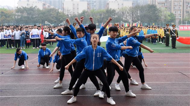 雏鹰展翅，驰骋赛场——棠外初、高中部举行第十三届学生田径运动会