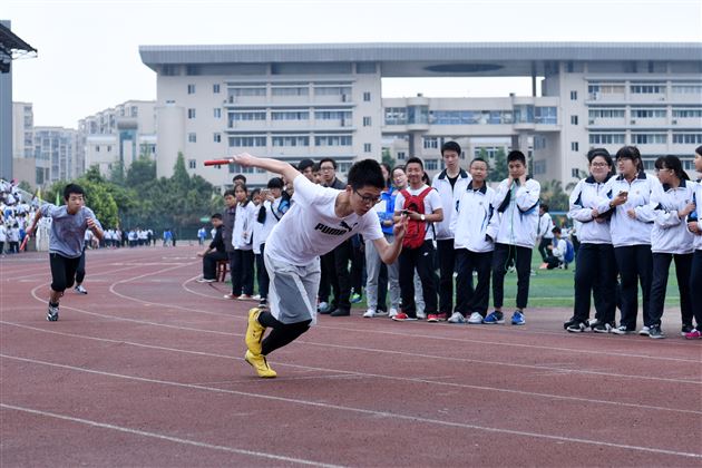 雏鹰展翅，驰骋赛场——棠外初、高中部举行第十三届学生田径运动会