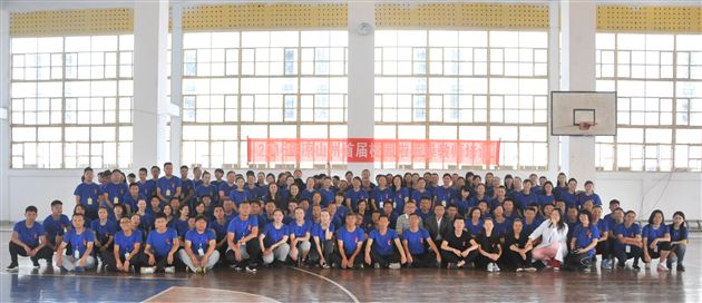 棠外教师鲁敏受邀做凉山州首届啦啦操教师培训