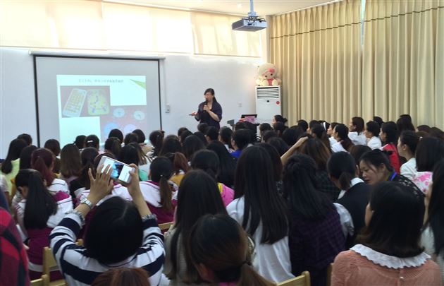 棠外实验幼稚园传经送宝到绵阳