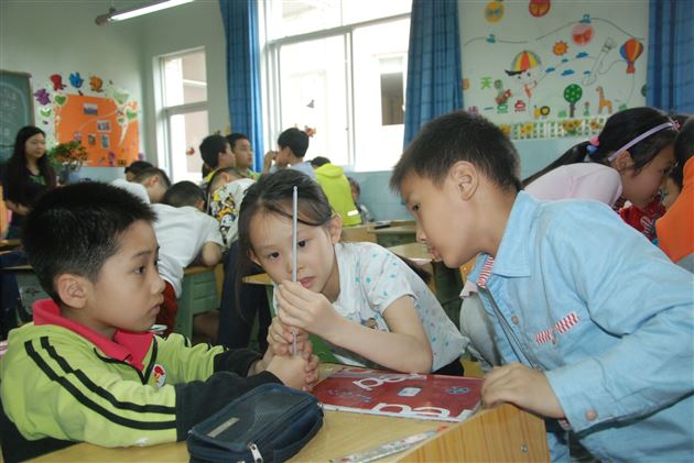 满怀期待走进课堂，悉心携手共育未来——棠外附小举行家长开放日活动