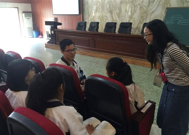 棠外初中英语组开展话题复习课例研讨活动