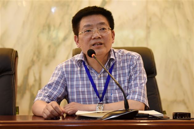 黄光成：忆苦思甜不忘本 狠抓教学促发展