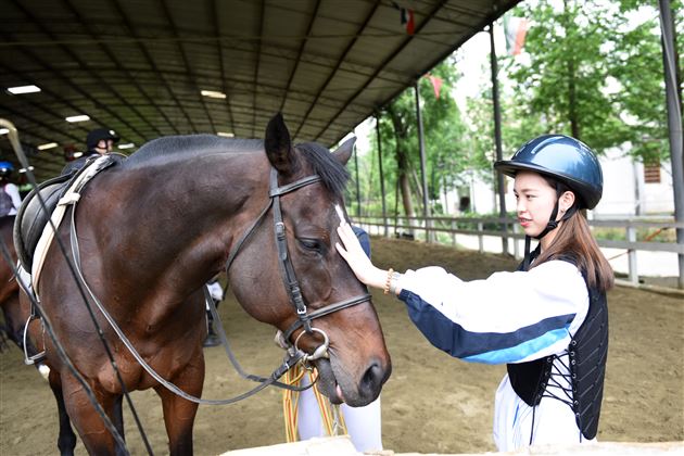 国际班马术style——棠外国际班学生U-course综合素质课程之马术学习