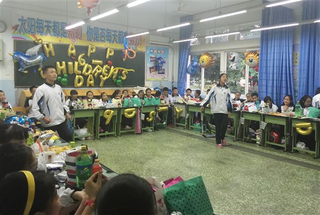 告别童年 ，拥抱青春——棠外初一年级欢度“六一儿童节”