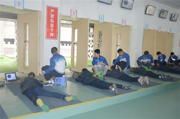 棠外足球班学生勇夺成都市射击比赛一等奖