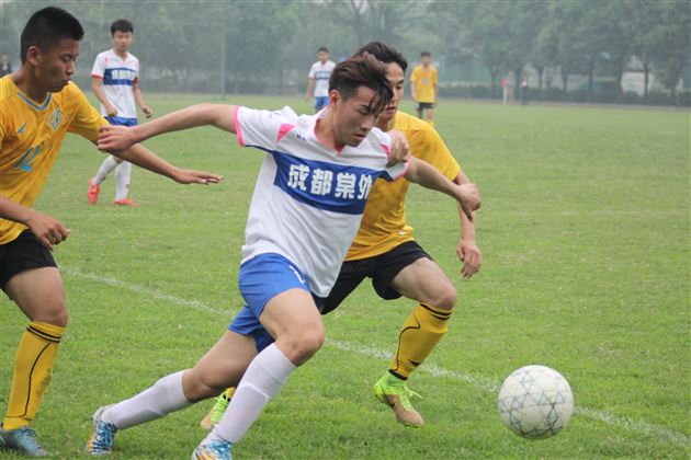 棠外高中男足参加第四届成都市高中生综合运动会再获冠军——学生比赛日记