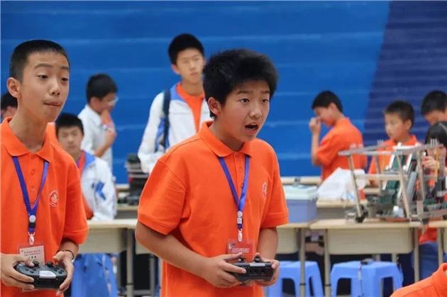 棠外机器人项目获省赛2金2银将再度代表四川参加全国决赛