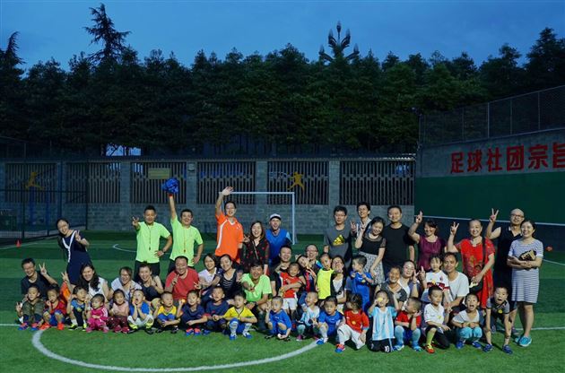 播撒希望，不忘初心——棠外成立空港青少年体育俱乐部少儿足球社团 