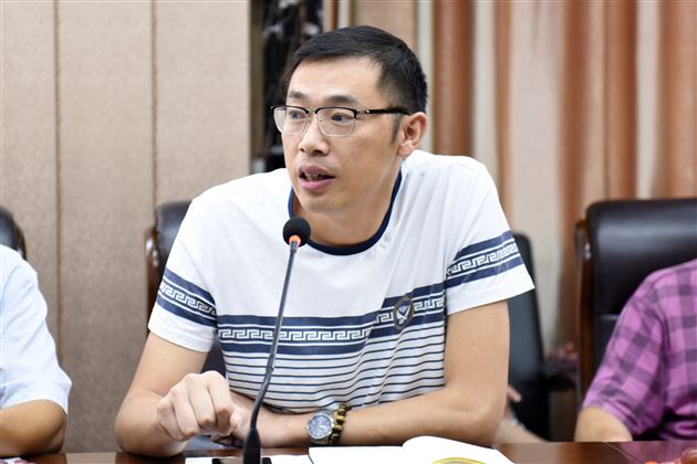 稳扎稳打 成竹在胸——我校高中部举行高2016届高考总结交流会