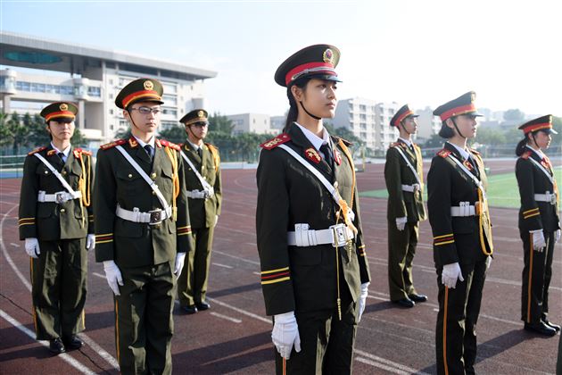棠外隆重举行2016——2017学年度开学典礼暨庆祝教师节表彰大会