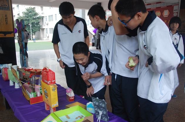 小身材，大味道——棠外附小举行“月饼盒变变变”创意大赛