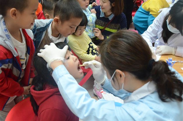 关注健康，无微不至——棠外实验幼儿园开展龋齿预防及视力筛查工作