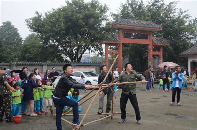 亲子同游，亲近自然——记棠外实验幼儿园中大班秋游社会实践活动