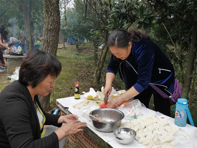 亲子同游，亲近自然——记棠外实验幼儿园中大班秋游社会实践活动