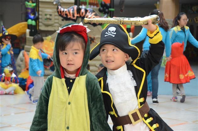 Happy Halloween---记棠外实验幼儿园万圣节活动