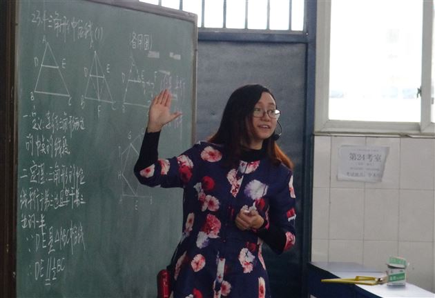 棠外青年教师刘佳受邀献课国培活动