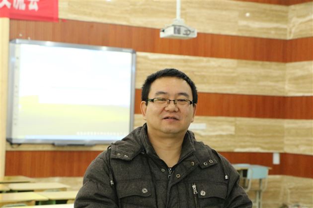 棠外教师王鸿宏为双流区初中学科研培活动献课