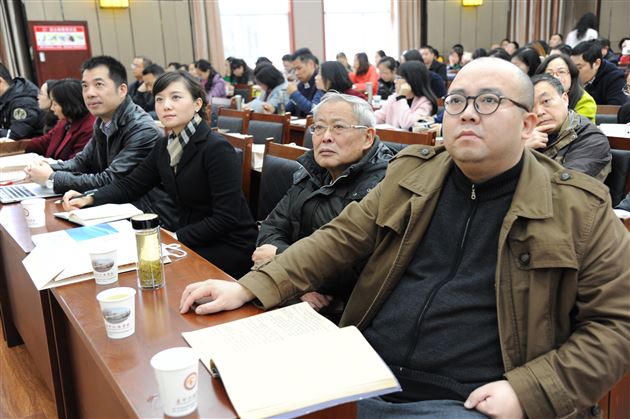 参加市青赛获佳绩，召开总结会显实力——成都市第十五届小学数学青年教师课堂教学观摩研讨活动总结会在我校隆重举行