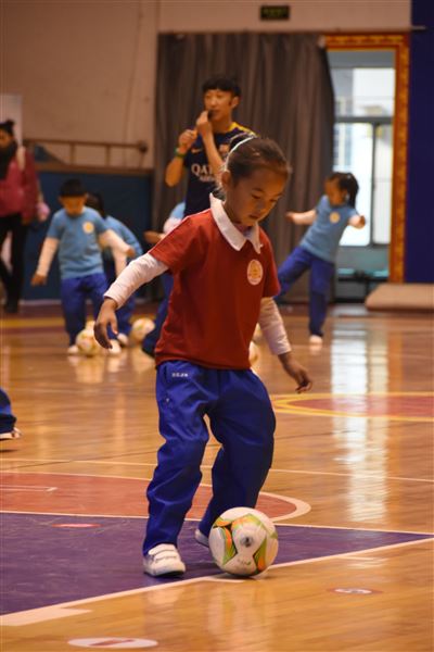 棠外附小蔡熙老师荣获2016全国十城市体育现场赛课一等奖