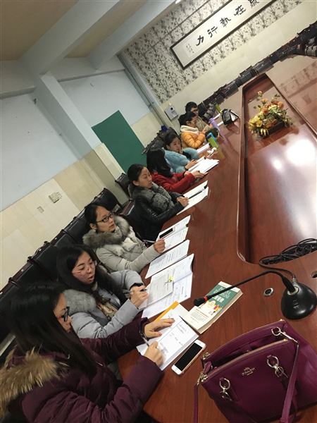 家校携手，做立体教育