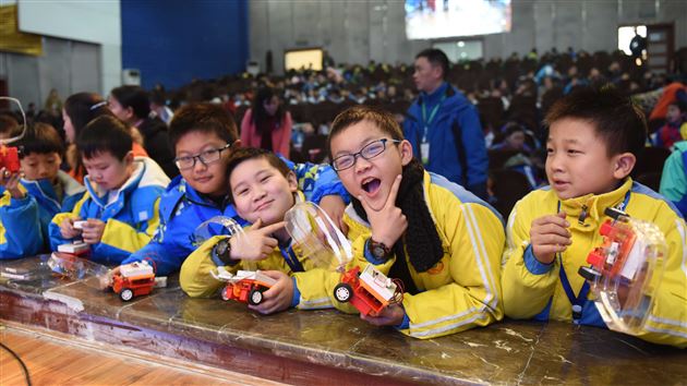 第十四届四川省青少年机器人创新实践活动（普及组）决赛在棠外举行