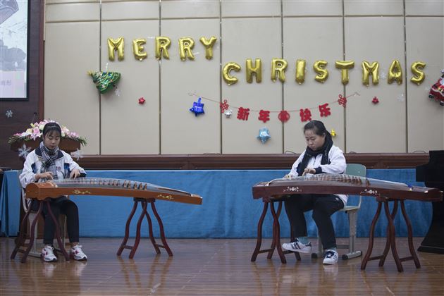 棠外国际部“2016学年度颁奖典礼暨迎新汇演”隆重举行