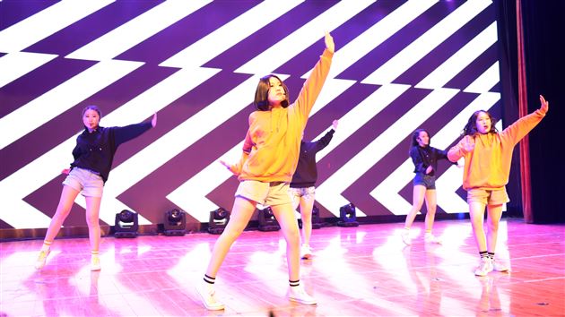 棠外2016年校园艺术节展演暨2017年新年文艺联欢晚会隆重举行