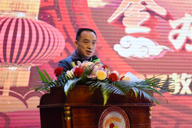 寒冬暖阳照棠外 岁月流金满堂彩——棠外隆重举行2017年教职工迎新春联欢会