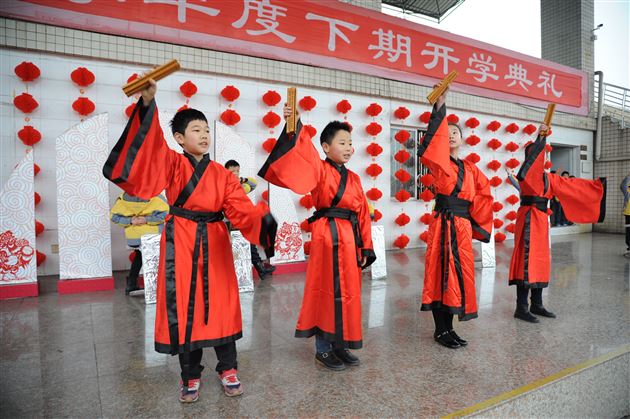 春风吹进春天礼  文明滋养棠外人——棠外附小隆重举行2017春季开学典礼