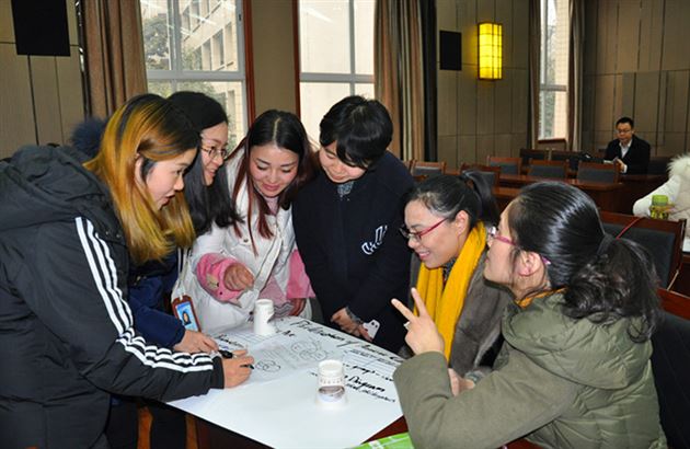 热烈祝贺2017年成都棠湖外国语学校中学英语研修班隆重开幕