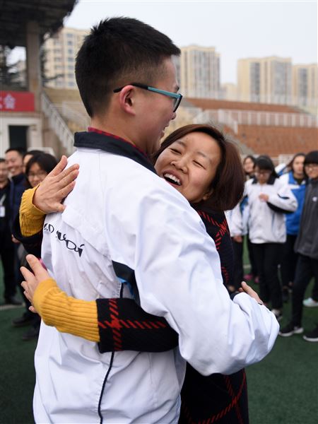 人生无处不青山，学不成名誓不还——棠外高2014级高考冲刺百日誓师大会